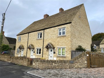 image of Chavenage Lane, Tetbury