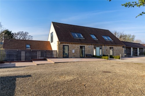 Arrange a viewing for Stinchcombe